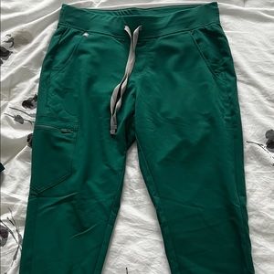 FIGS jogger pants. Hunter green. Size medium